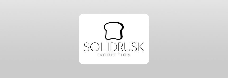 logo d'examen de l'agence de production vidéo solid rusk